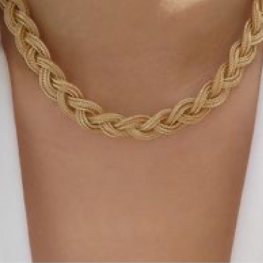 Gorgeous! Vintage Gold Braided Chunky Necklace